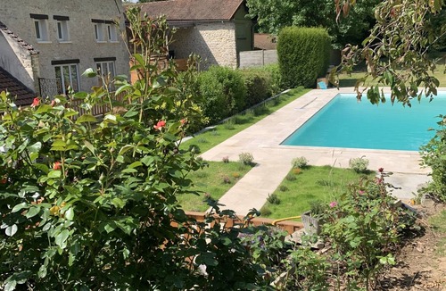 Vienne-en-Arthies House | Maison de Campagne Rénovée Proche de Paris Avec Piscine