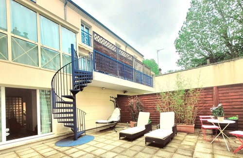 Bois-Colombes House | Maison de Ville JO Paris 2024 "triplex" Climatisé. Transports et Centre