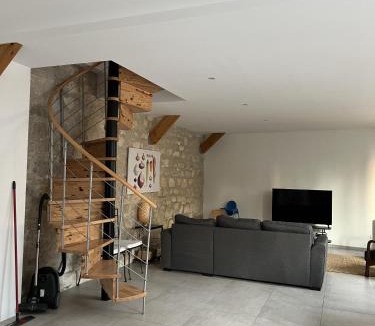 Senlis House | Maison Le Clos des Cerfs by La Boîte En Plus