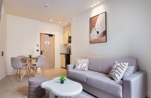Billancourt–Rives de Seine Hotel | Maison Solférino
