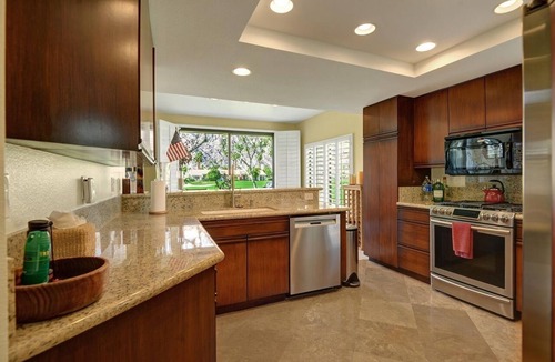 La Quinta Condo | 🧡Majestic Mountains & Tranquil Golf Views 🧡Pool & Spa✦BBQ✦King Beds✦Dogs Ok✦