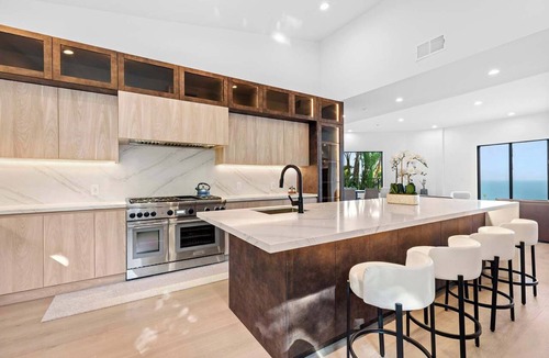 Central Malibu House | Malibu Meadows Heights