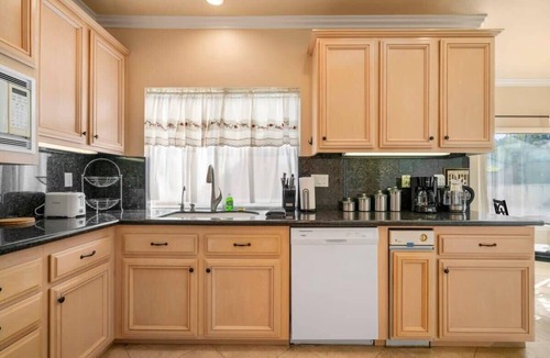 Rowland Heights Cottage | Marbella Lane - Captivating Home w Pool