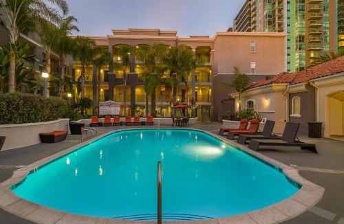 Marina del Rey Apartment | Marina Del Rey Apartment with Resort Amenities - Short Distance To Venice Beach