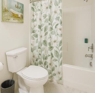 Marina del Rey Apartment | Marina Del Rey Getaway - Resort Amenities in Marina del Rey
