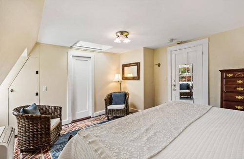 Top of the Hill Hotel | Marshall Slocum Inn