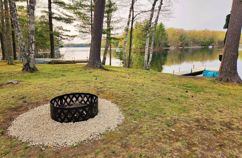 Minocqua House | Mermaid House on Blue Lake- paddle boards, kayaks, and pontoon available