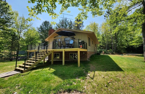 Minocqua House | Mermaid House on Blue Lake- paddle boards, kayaks, and pontoon available