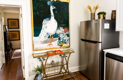 Ocean Springs Cottage | Mermaid's Muse - Includes GOLF CART! Close to beach & downtown Ocean Springs!