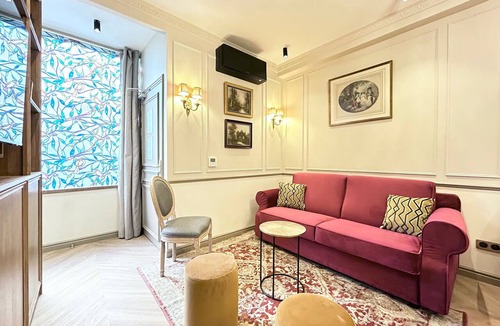 Quartier des Invalides Apartment | Merveil - Signature Suite - Tour Eiffel - Bourgogne