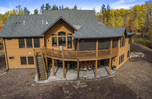 Embarrass House | Mesabi Retreat on Wynne Lake at Giants Ridge