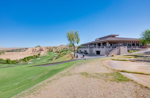 Mesquite Apartment | Mesquite Apartment: Walk to Wolf Creek Golf Club!