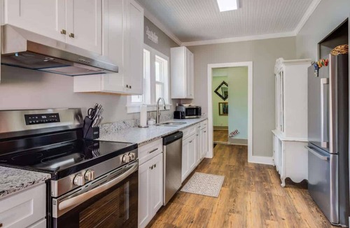 Gulfport House | Miazza Cottage in Gulfport