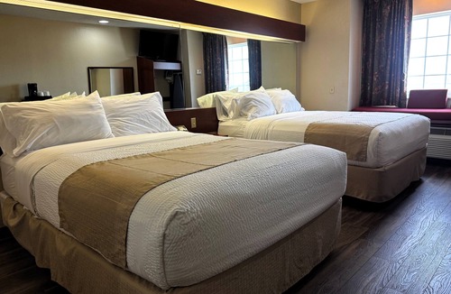 Hattiesburg Hotel | Microtel Inn & Suites by Wyndham Hattiesburg