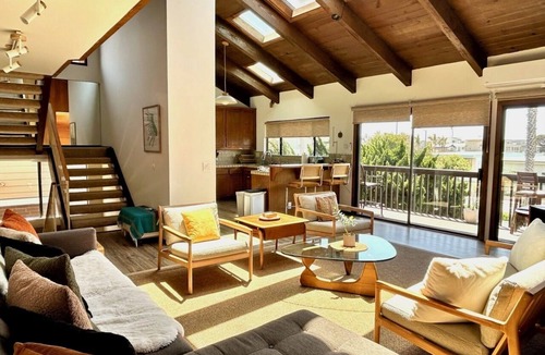 Pierpont Bay House | Mid-Century Beach Lodge- 1 Block to Beach!