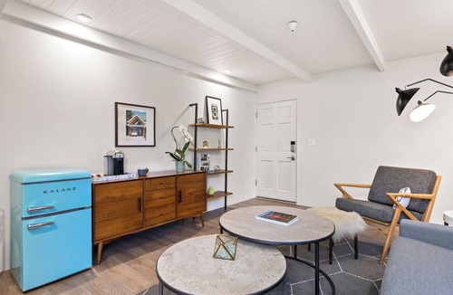 Old Las Palmas House | Mid-Century King + Pool | Old Las Palmas | The Weekend