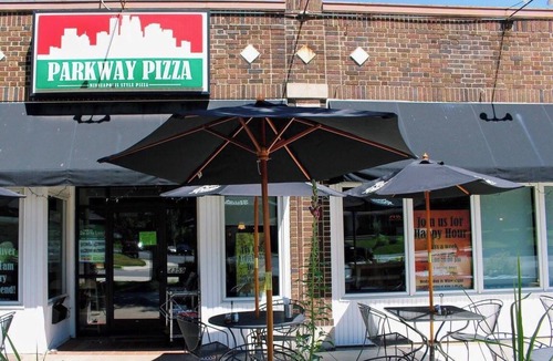Hiawatha House | Minnehaha Falls Hideaway: 3BR Family & Pet-Friendly Home near Transit & Stadiums