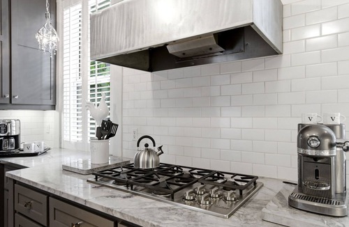 Downtown Minneapolis House | MINNeSTAY* Villa Bella