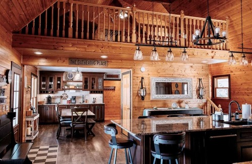 Guilford Apartment | Mirror Lake - Rare private lake!