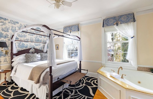 Galena Bed & Breakfast | Miss Murphy's High Street Inn