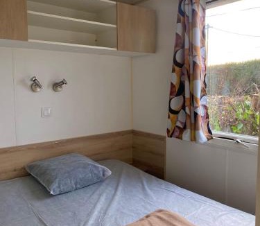Angicourt Other | Mobil-home mitoyen 1 chambre