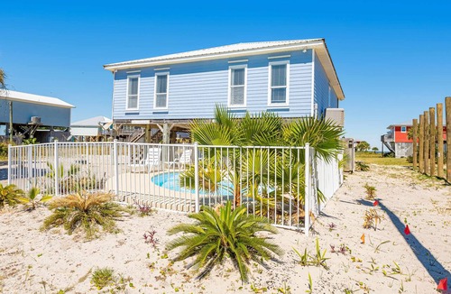 Fort Morgan Pines House | Mobile Bay Home w/Fishing Dock - 1 Block to Beach & Near Marina
