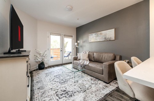 Hollywood Apartment | Modern 1BR in the Heart of Hollywood