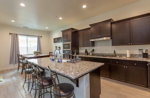 Clovis House | Modern 3BR Clovis Retreat w/Workspaces, Game Room & Yard—Close to Nat’l Parks