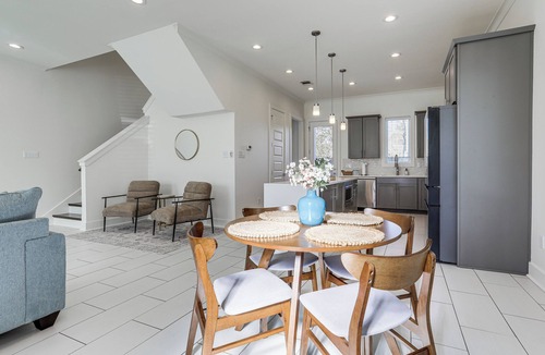 South Baton Rouge Cottage | Modern 3BR Retreat - Near Bluebonnet & Hospitals