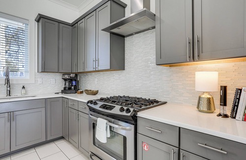 South Baton Rouge Cottage | Modern 3BR Retreat - Near Bluebonnet & Hospitals
