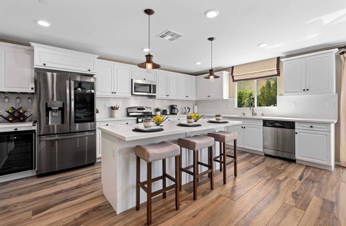 Moreno Valley House | Modern 4-Bedroom Home with Loft｜Ideal for Families & Pets｜Flexible Leasing#41562
