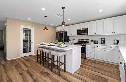 Moreno Valley House | Modern 4-Bedroom Home with Loft｜Ideal for Families & Pets｜Flexible Leasing#41562