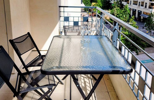 Saint-Ouen Apartment | Modern apartment with balcony - Near Paris