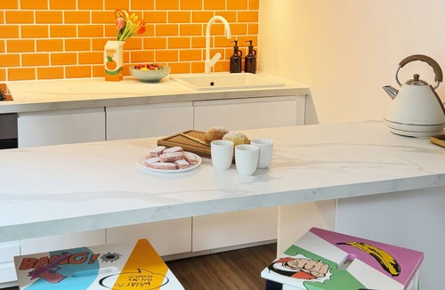 Rouen City Centre Apartment | Modern & Bright Pop'appart in the heart of Rouen