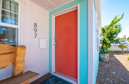Morro Bay House | Modern Bungalow in the Heart of Morro Bay