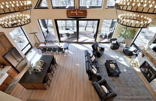Zenda Cabin | Modern Cabin, Cozy and Peaceful