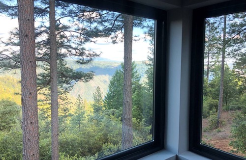 Foresthill House | Modern Mountain Getaway with Panoramic Canyon Views