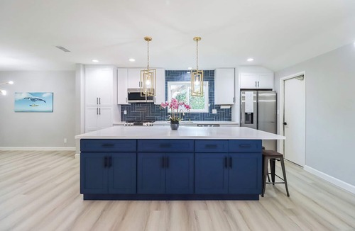 Canoga Park House | Modern MTR Home Near Topanga Village – Easy 30-Min Drive to Hollywood