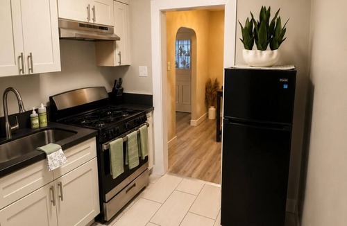 Inglewood House | Modern SoFi Retreat - 2 Min Walk to World Cup & Stadium Events