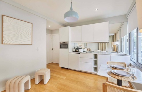 Quartier du Gros-Caillou Apartment | Modern Suite Invalides Tour Eiffel