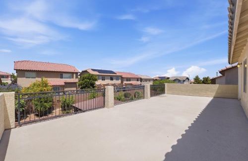 Rhodes Ranch House | Modern Vegas 4BR with BBQ Balcony & Parking