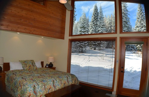 Kaweah Hotel | Montecito Sequoia Lodge