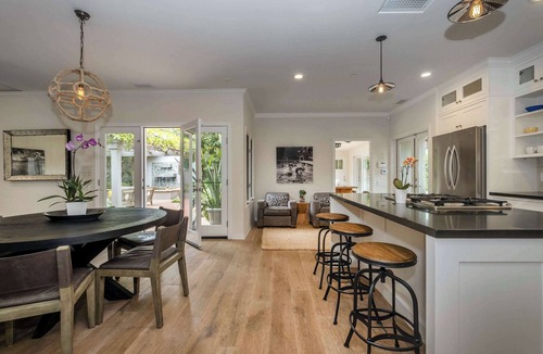 Montecito House | Montecito Home Walk to Butterfly Beach Sleeps 4