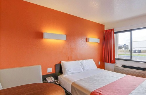 Buellton Hotel | Motel 6 Buellton, CA - Solvang Area