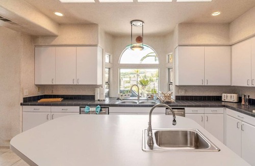 Hemet House | Mountain View Oasis AC, Pool, Pet & Family Friendly