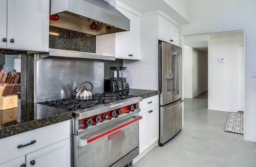 The Movie Colony House | Movie Colony Palms – Luxe Midcentury Walk-to-Town