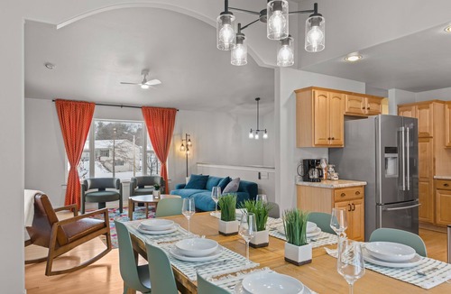 Wausau House | Movie Theater, Game Room & More near Granite Peak!