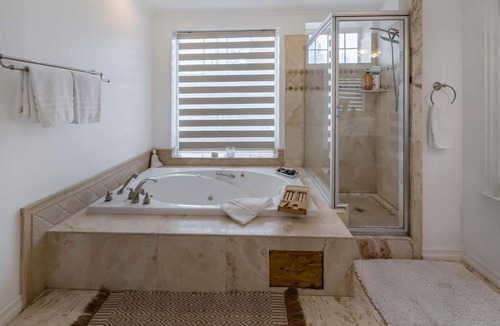 Summit Estates Apartment | Munguia Summit Camp Modern Home Unit A