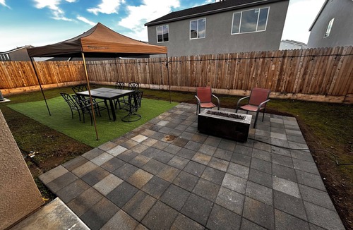 Clovis House | National Parks, Savemart Center, EV Charge Port, Smart TV's, Fire Pit, Sega