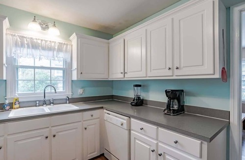 Mobile House | Near Midtown, Highways, Downtown! Bel-Air Bungalow